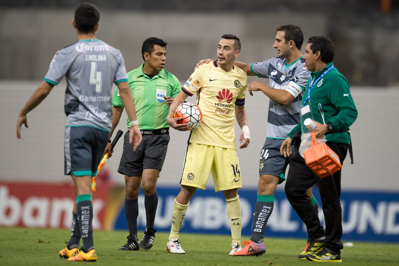 Ese es el 'Talón de Aquiles' del argentino naturalizado mexicano pues entre su carácter y su estilo de juego se vuelve un blanco fácil para las amarillas, lo que condicionó su accionar en las últimas jornadas.