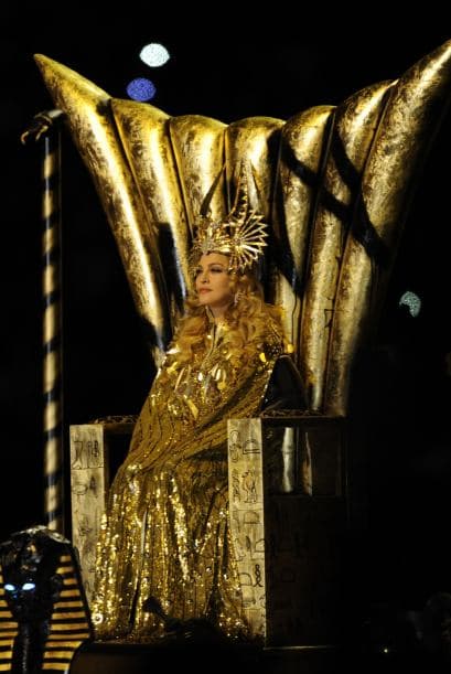 Sin embargo, ésta se apoderó de la cancha y hasta el trono llevó al emparrillado.