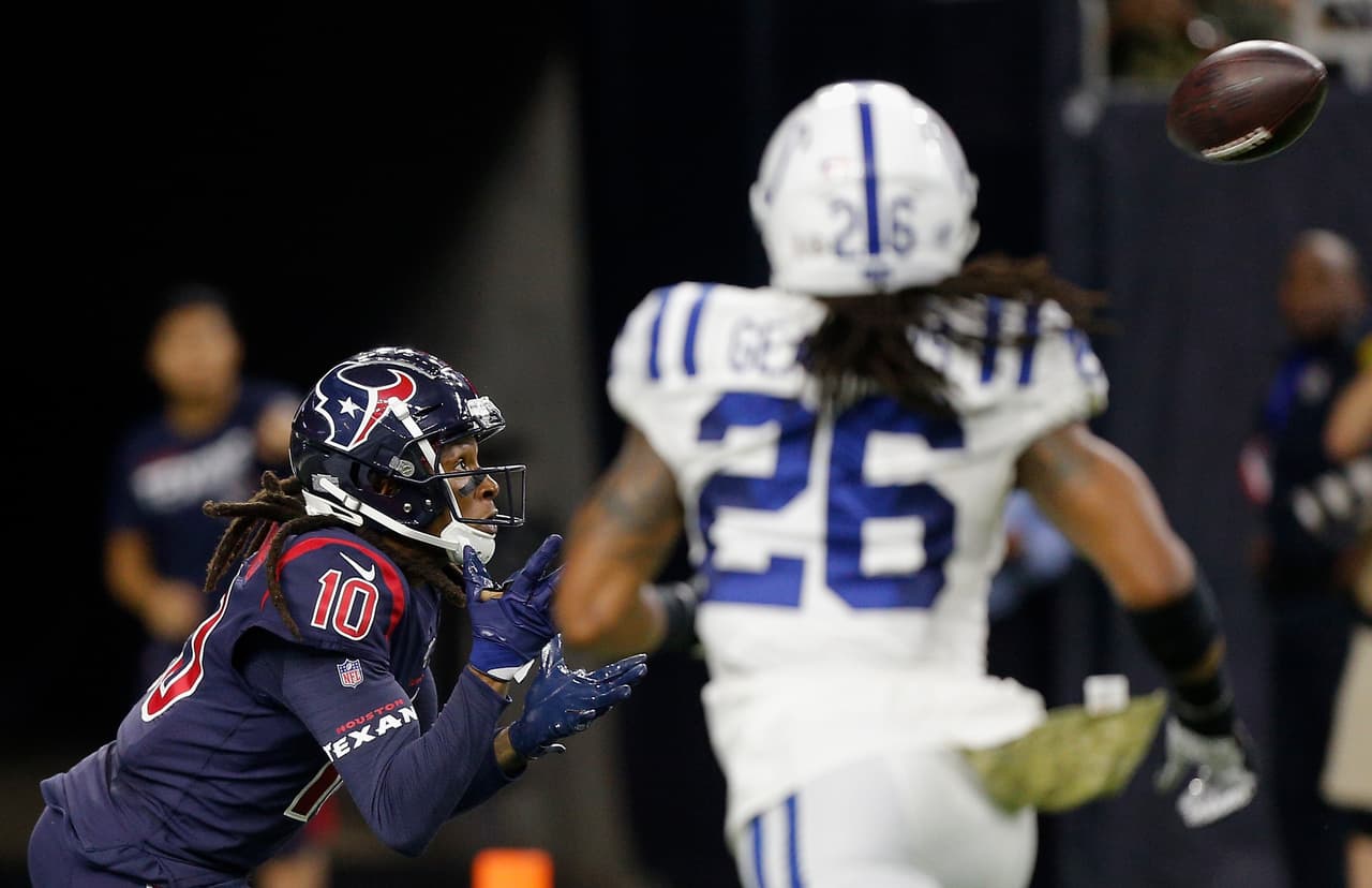 Texans vencen a Colts con un DeAndre Hopkins espectacular