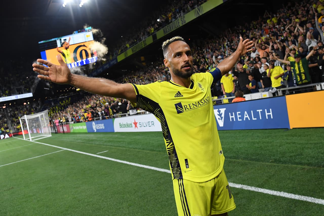 Mediocampista - HANY MUKHTAR (Nashville SC)