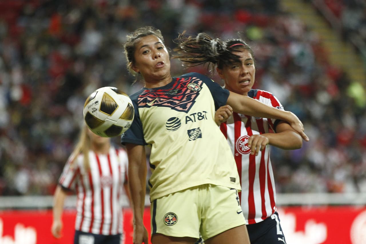 during the game Guadalajara vs America, corresponding to Quarterfinal second leg round match of Torneo Apertura Grita Mexico A21 of the Liga BBVA MX Femenil, at Akron Stadium, on December 06, 2021.
<br>
<br> durante el partido Guadalajara vs America, correspondiente al partido de vuelta de Cuartos de Final del Torneo Apertura Grita Mexico A21 de la Liga BBVA MX Femenil, en el Estadio Akron, el 06 de diciembre de 2021.