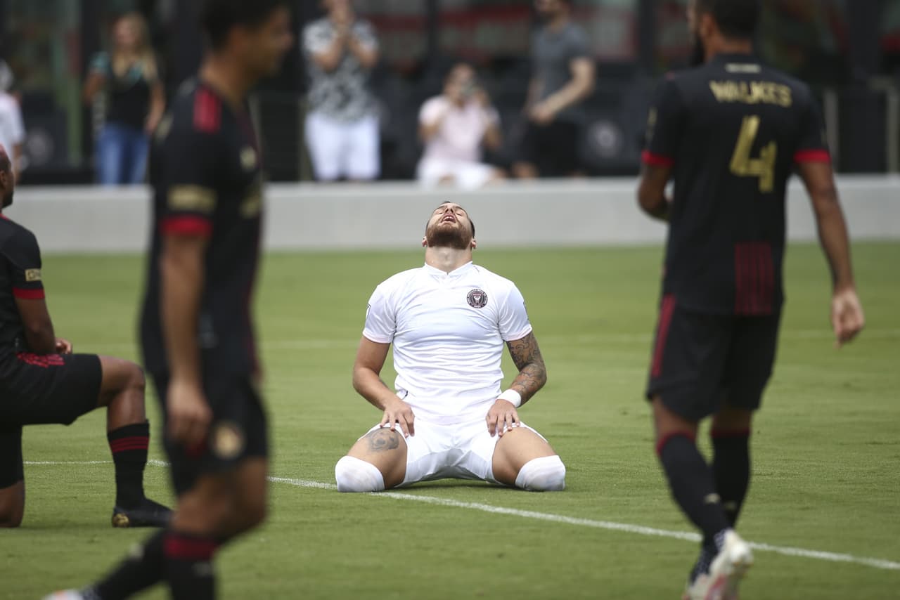 Atlanta empata con Inter Miami 1-1 durante la semana 4 de la MLS. El delantero venezolano, Josef Gonzalez, regresa tras su lesión anotando gol para su equipo, sin embargo, Lewis Morgan igualó el marcador al minuto 77, repartiéndose puntos en Florida.