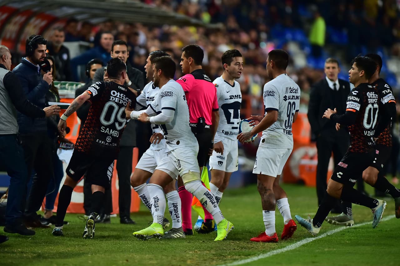 Roberto de la Rosa de 19 años fue el héroe de los hidalguenses con su doblete.