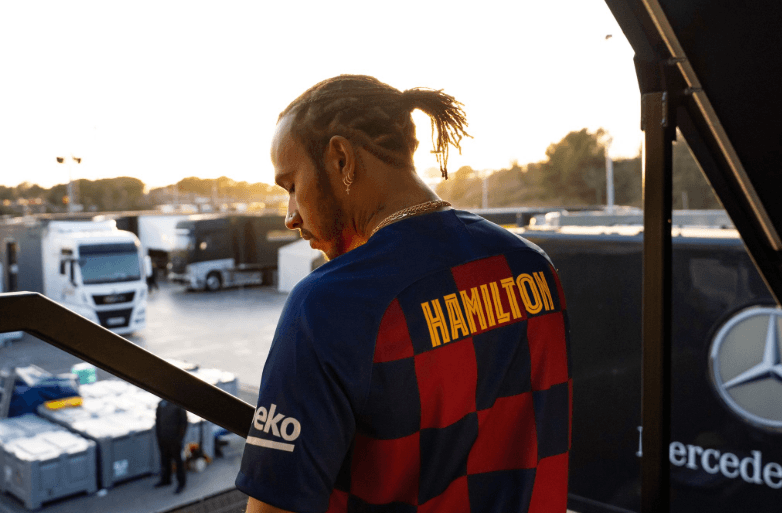 Barcelona 'ficha' a Lewis Hamilton previo al Clásico