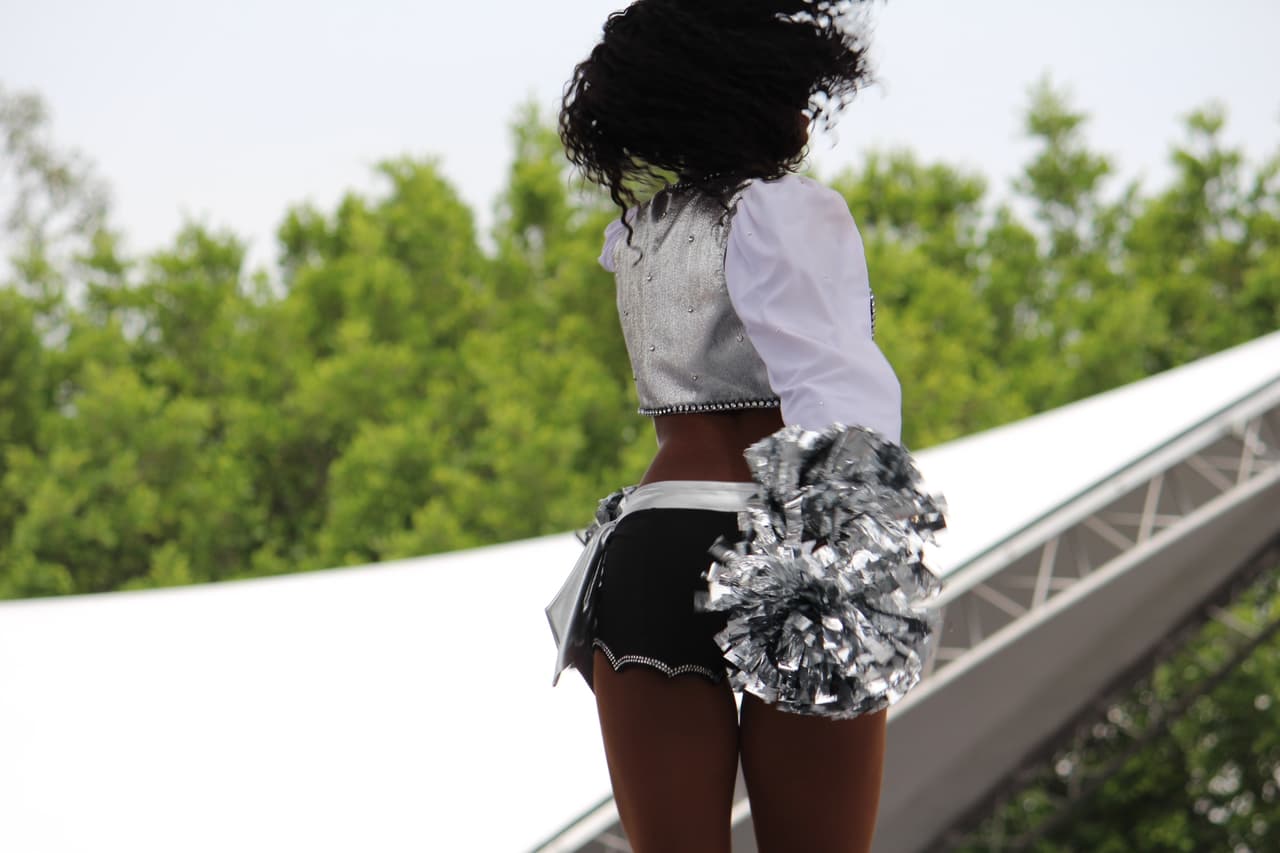 Te invitamos a disfrutar de los más lindo que vino de los Raiders a México, sus deslumbrantes porristas.