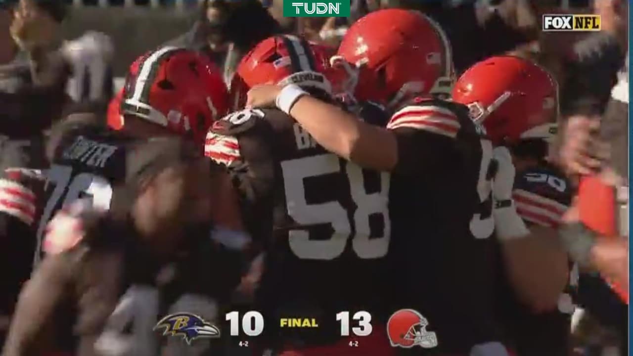 ¡Los Browns se llevan el triunfo con el gol de campo!
