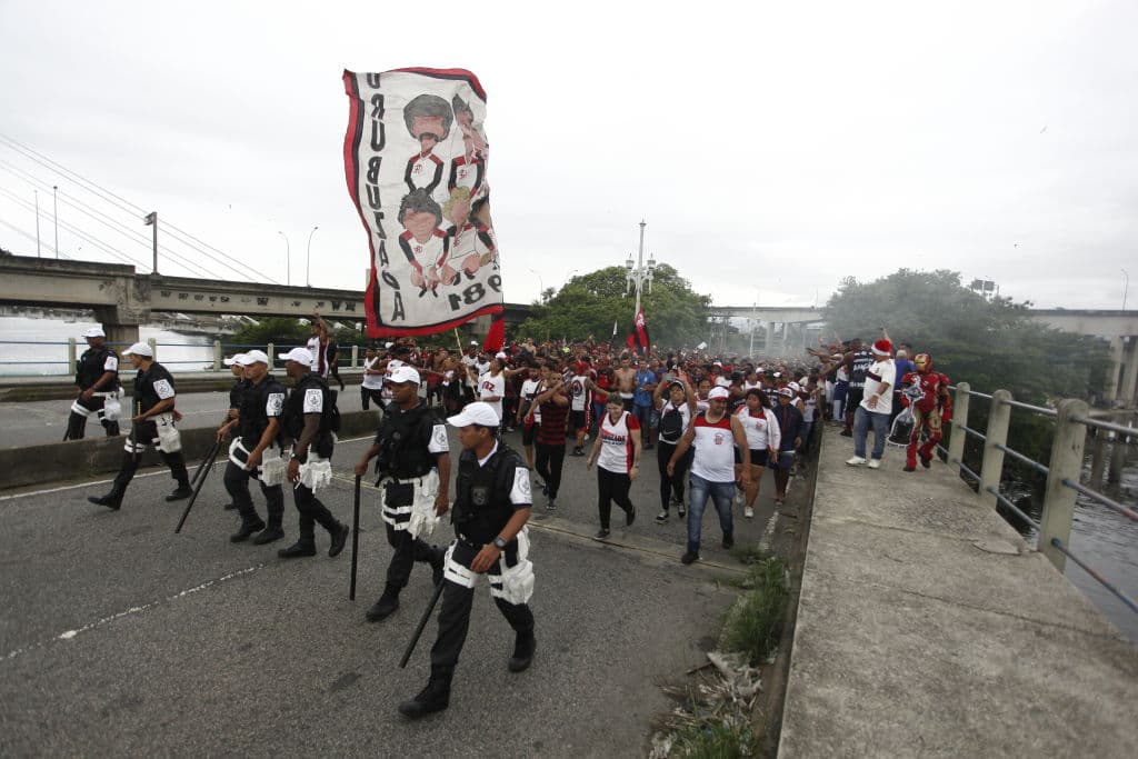 Alrededor de 100 mil aficionados se juntaron para despedir a su equipo antes de su partida a Perú para jugar la Final de la Copa Libertadores.