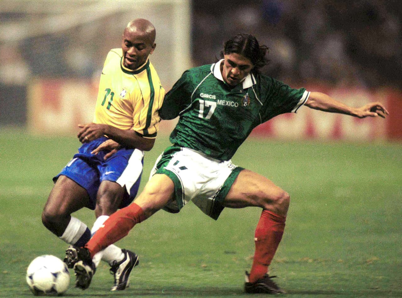 En un vibrante juego el Tricolor derrotó 4-3 a los pentacampeones para arrebatarles un trofeo que parecía obligado que ganaran.