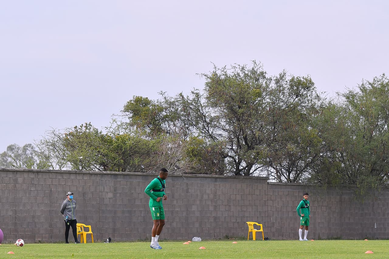 Se respetó la distancia social recomendada en todo momento.