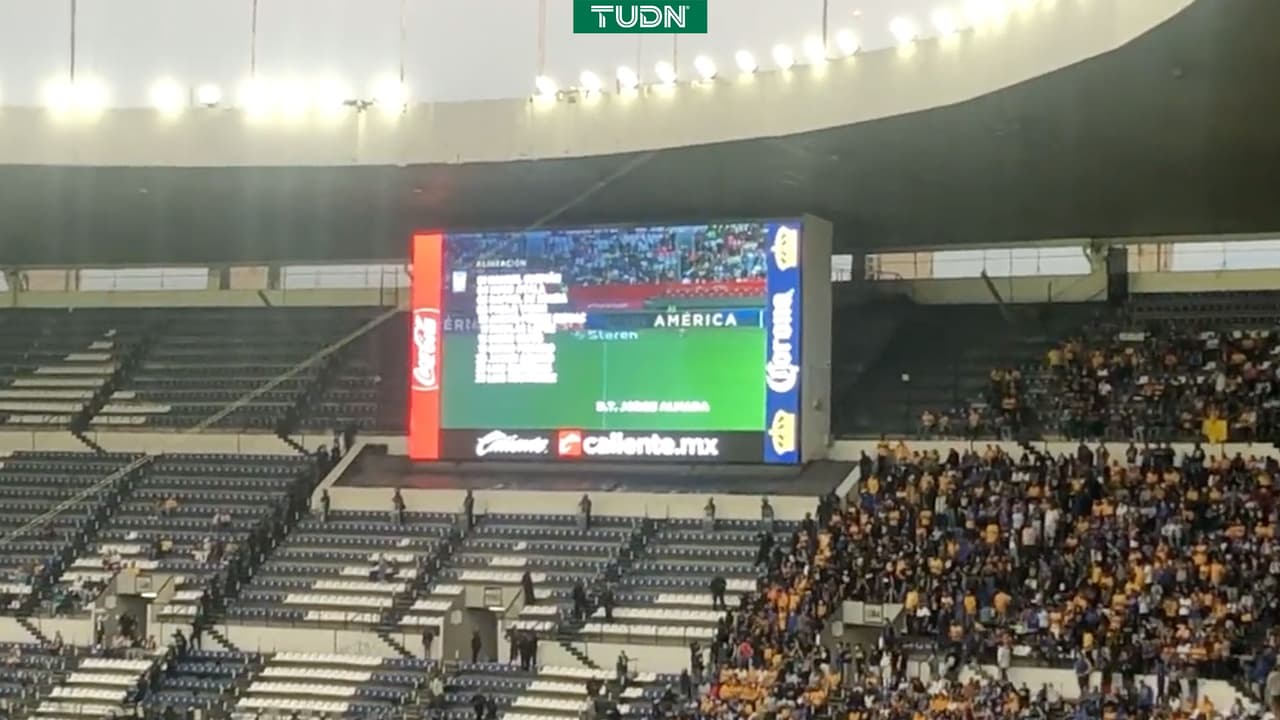 Sonido local del Azteca confunde a Miguel Herrera con Jorge Almada