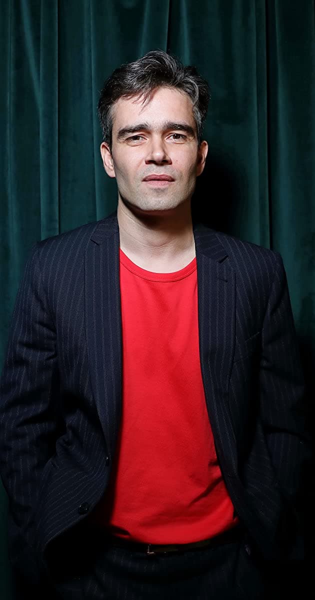 De ‘Alien’ podemos ver a la criatura misteriosa que destruye a los humanos, de ‘Gravity’ hay referencias cuando se habla sobre la soledad en el espacio y el cómo los astronautas son los únicos que pueden entenderlo y de ‘Chernobyl’ se toma el tema del control del gobierno y el cómo ocultar un secreto que puede dañar la imagen de un país.
<br>