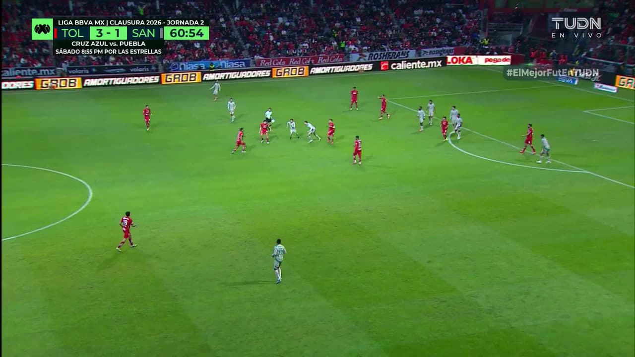 ¡TIRO ATAJADO! disparo por Marcel Ruíz.