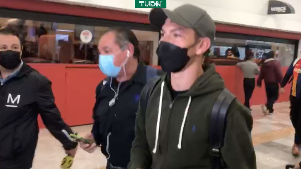 Hirving Lozano llegó a México para incorporarse con el Tri