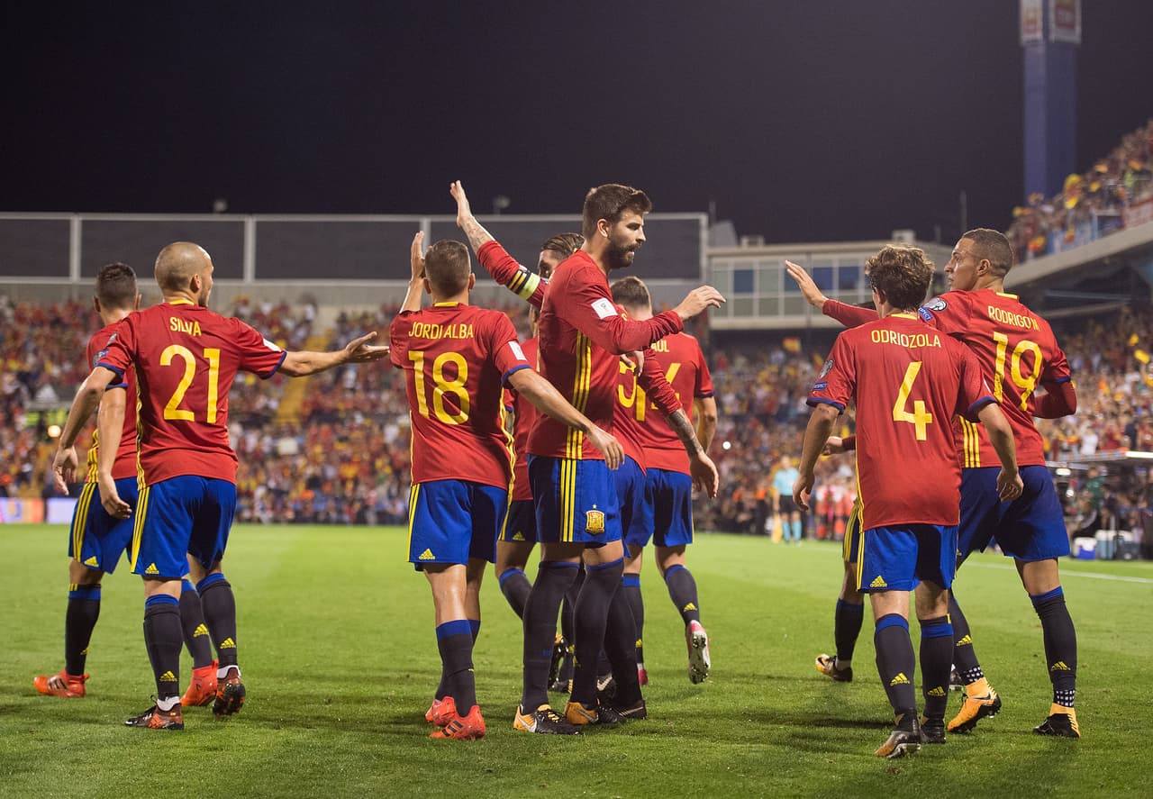 Rodrigo, Isco y Thiago Alcántara fueron los hombres de los goles en esta tarde ibérica, para consolidar a La Roja en el decimoquinto Mundial de su historia.