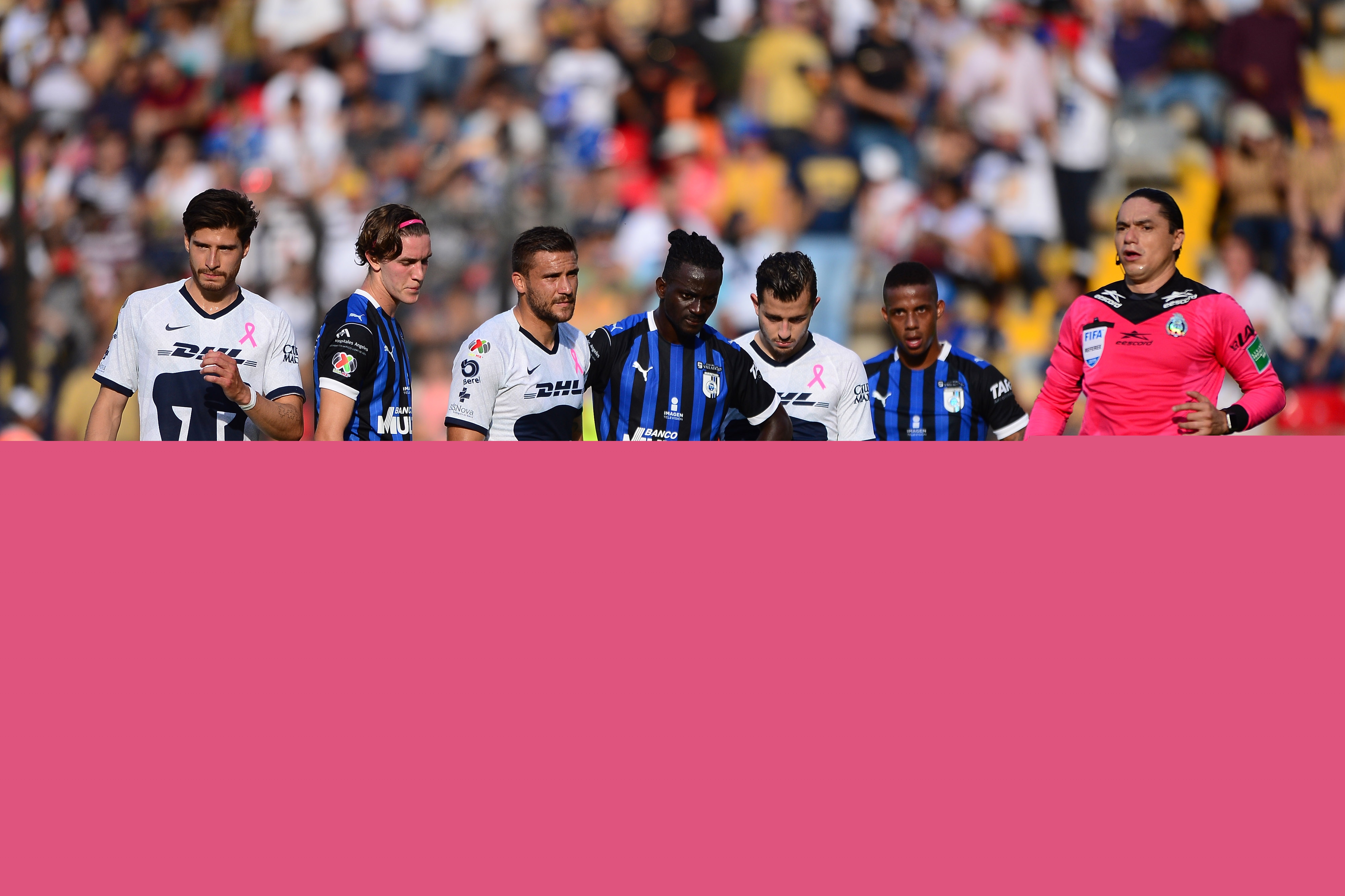 Con goles de Jordan Sierra (26), Aké Loba (29) y Enrique Triverio (82), Querétaro golea y se lleva los tres puntos en casa.