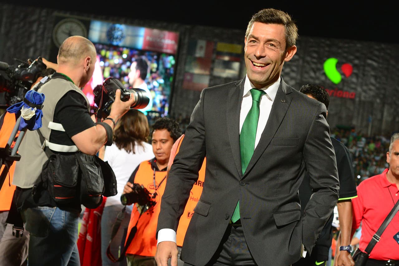 Pedro Caixinha, luego de un largo periodo de rumores, llegará a la dirección técnica de Cruz Azul e intentará devolverle la gloria del título de Liga MX tras 20 años de sequía.
