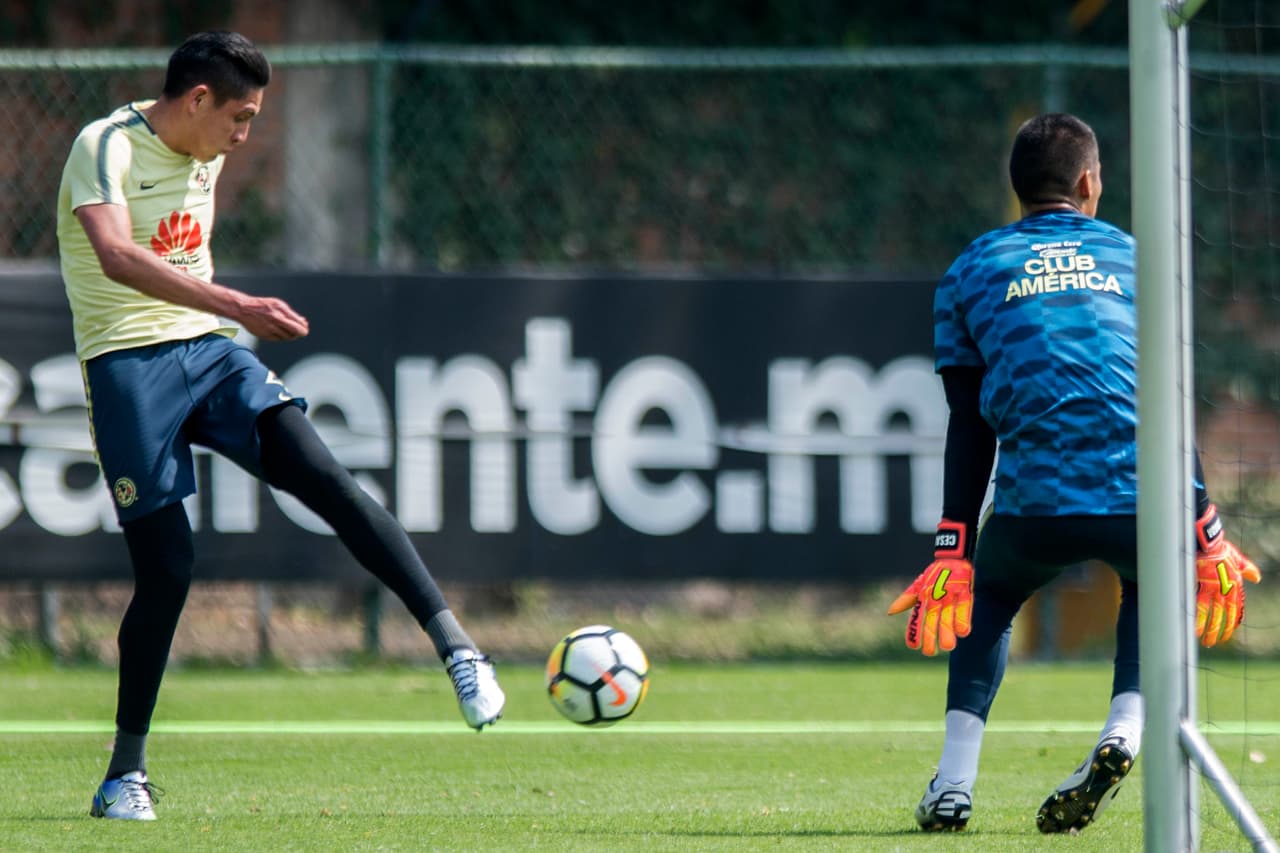 Por ejemplo, Edson Álvarez es uno de los que se espera tenga cada vez mejor nivel, no solo para asegurar su presencia con las Águilas sino por su importancia con el Tri.