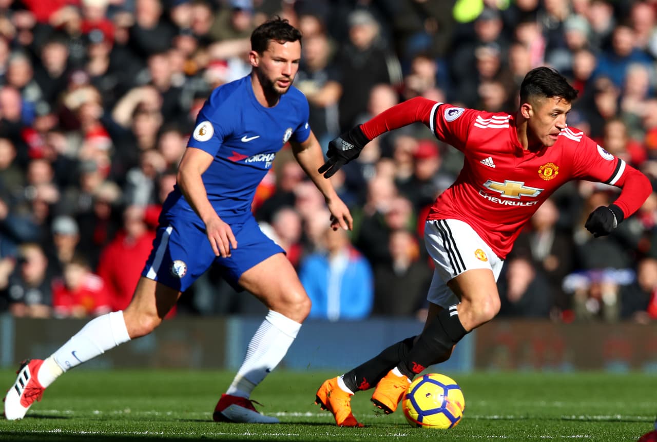 Con el dominio del chileno Alexis Sánchez y la entrada de Jess Lingard, Manchester United se acercó con más peligro.