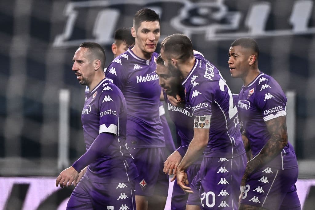 En la primera mitad Vlahovic (3’) adelantó a los visitantes con gol de vestidor y Cuadrado (18’) dejó a Juventus con diez hombres. Sandro (76’) hizo autogol y la ventaja crecía. Cáceres (81’) selló la goleada. Fue el último partido del año para ambos conjuntos.