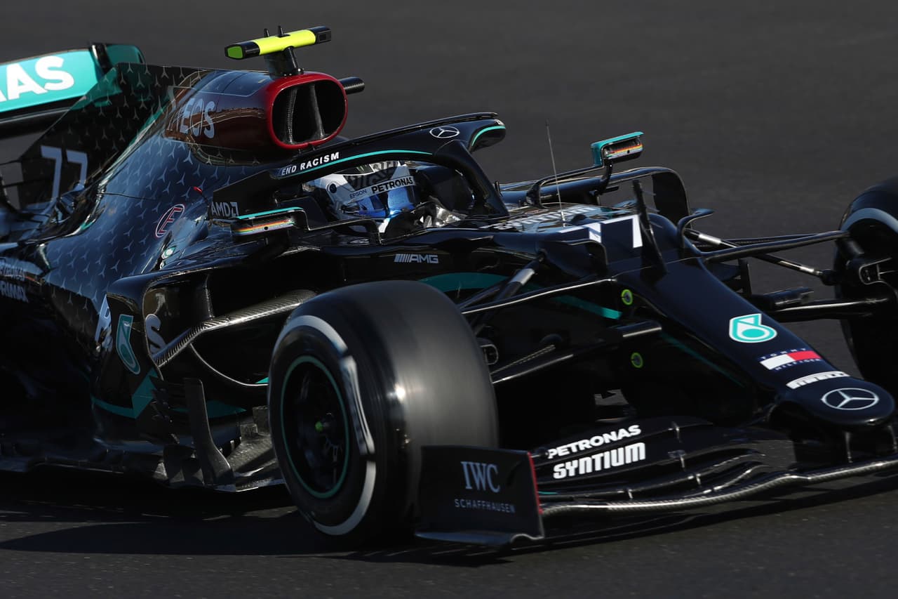 Bottas y Hamilton lideran rumbo al GP de Portugal | ‘Checo’ Pérez quedó en séptimo en la primera práctica en el Autódromo Internacional do Algarve. | Bottas, Hamilton, Verstappen, Leclerc, Albon, Sainz, Pérez, Raikkonen, Ricciardo y Gasly fueron los 10 mejores en la sesión libre. El Gran Premio de Portugal se correrá el 25 de octubre.