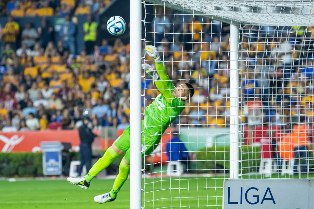 Chivas Rayadas de Guadalajara vuelven a hacerse fuertes de visita y logran su sexta victoria del torneo y arrebata el invicto a Tigres de la UANL en El Volcán tras el partido de la jornada 9 del Clausura 2023.