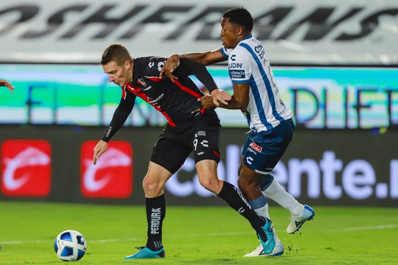 Atlas sorprendió al Pachuca y los derrotó a domicilio para mantener su paso invicto en el campeonato.