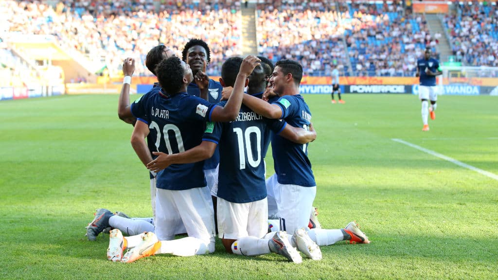 Al minuto 75' Sergio Quintero puso en ventaja a Ecuador, el 2-1 que en ese momento del partido no era tan merecido como antes por el trámite del juego.