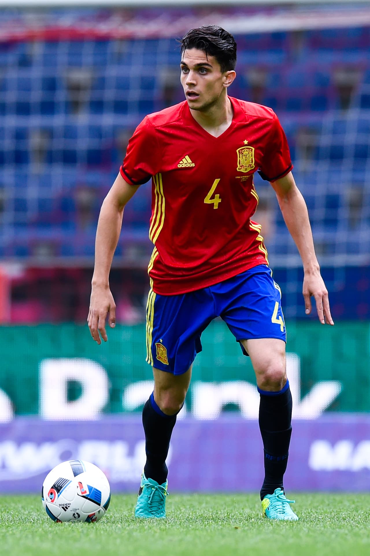 Marc Bartra firma con el Borussia Dortmund hasta 2020