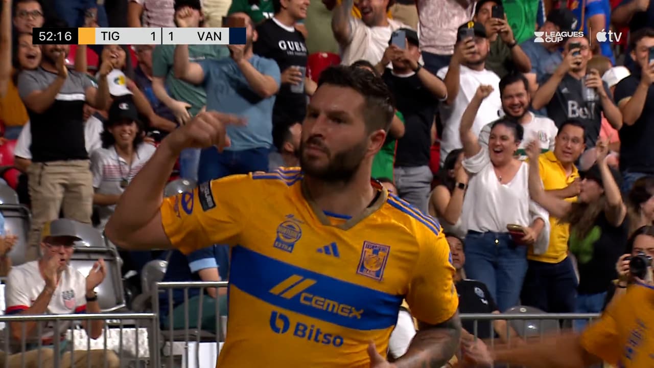 ¡Obra de arte! Gignac pone el 1-1 con una chilena descomunal