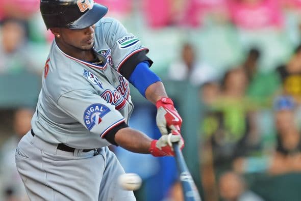 El equipo dominicano fue el primero en anotar por un ataque ofensivo que desplegaron desde temprano frente al venezolano Yeiper Castillo.