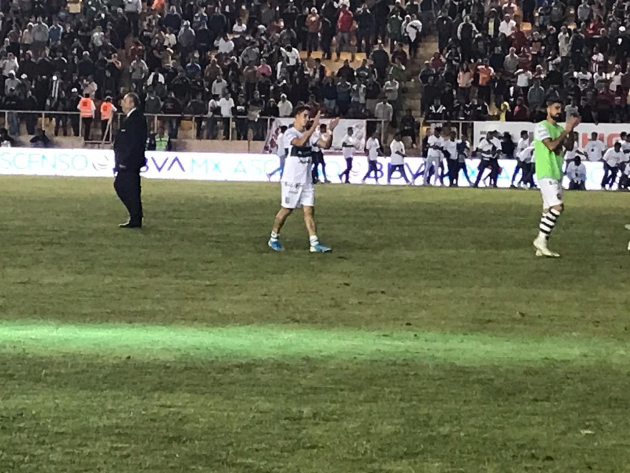 Con goles de Leandro Rodríguez al minuto 13 y Arturo Ledesma al 77, Alebrijes empata con Zacatepec, pero se lleva el ascenso MX con globlal de 5-3.