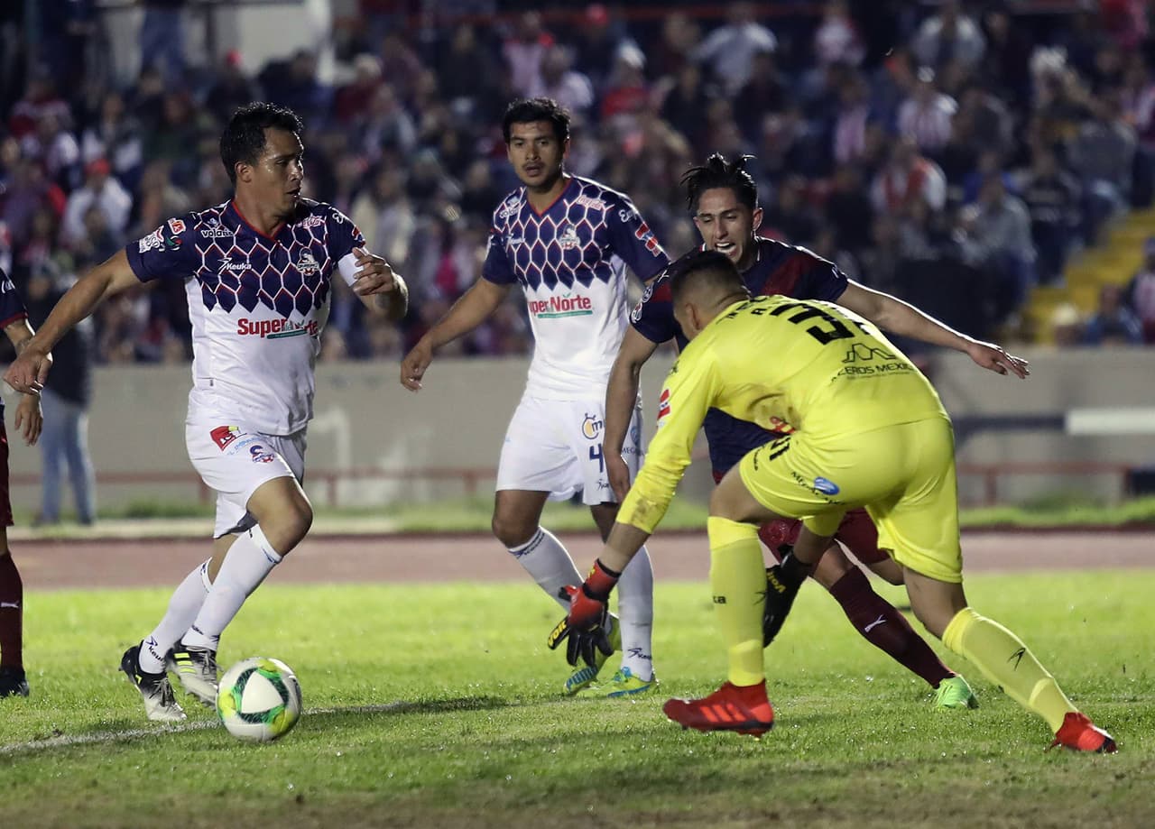 Al final, Cimarrones estuvo cerca de empatar, en un mano a mano contra Jiménez pero el arquero rojiblanco supo achicar y negarle la posibilidad a los sonorenses, quienes cargaron con el revés.