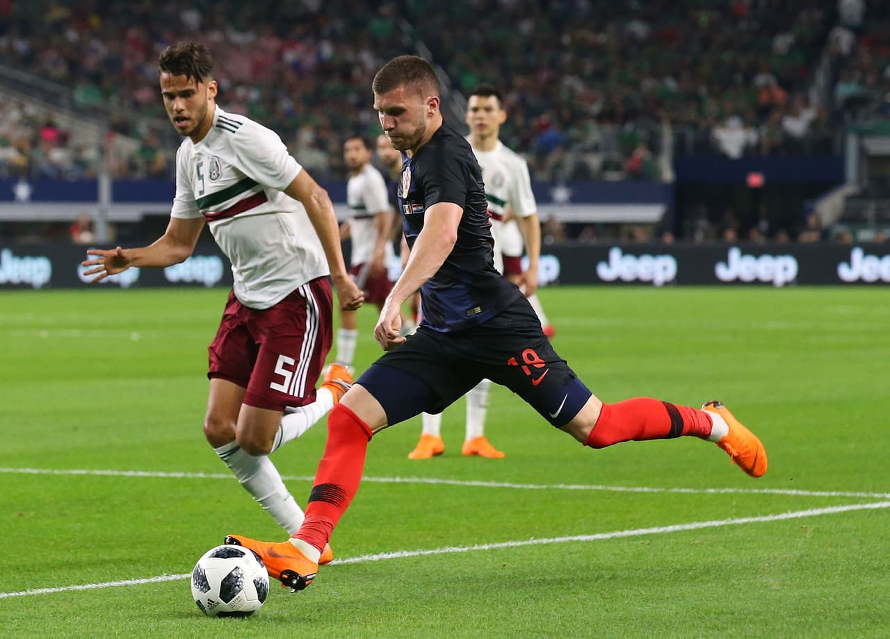Ante Rebic deslumbró en el Eintracht Frankfurt, de los mexicanos Marco Fabián y Carlos Salcedo, y se convirtió en fijo de Croacia para el Mundial. Ahora suena para llegar al Borussia Dortmund.