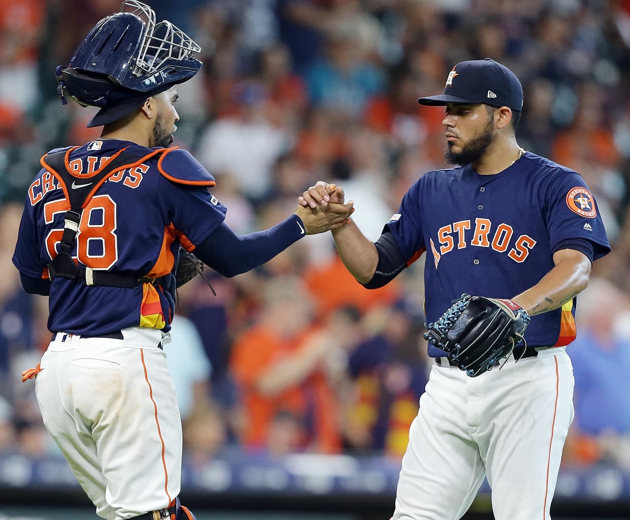 Osuna logra su salvamento 25 con los Astros
