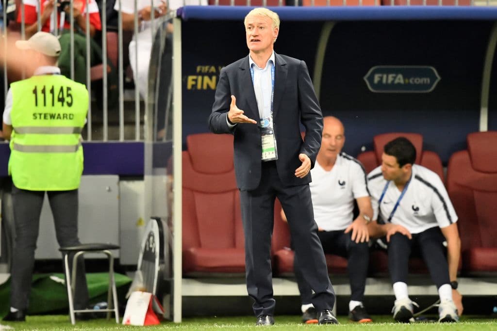 Didier Deschamps se convierte en el tercer hombre en la historia después de Mario Zagallo y Franz Beckenbauer que es campeón de un Mundial como jugador y como técnico.