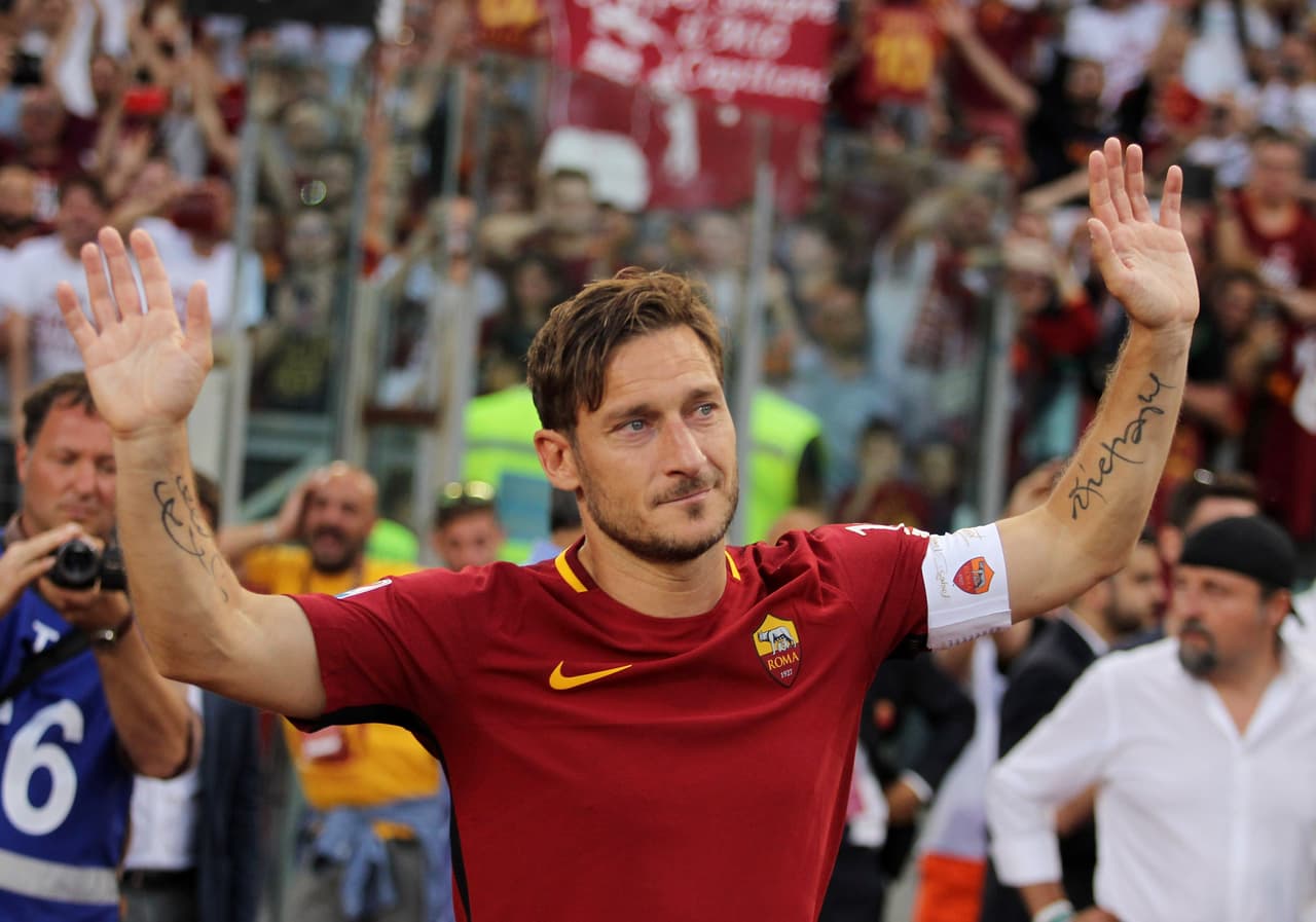 La nostalgia más grande giró alrededor del retiro de Francesco Totti, que luego de 24 años como profesional, se despidió de la Roma y del fútbol como jugador activo.