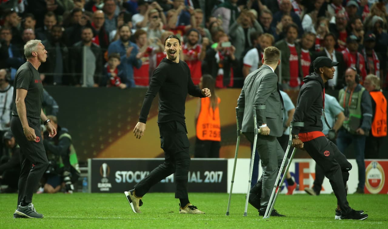 A la fiesta se unieron los jugadores lesionados de Manchester United, con los que el equipo espera contar para la próxima temporada en la Champions League.