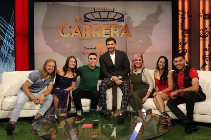 Charlotte vivió el colorido del capítulo 6 de 'La Carrera' por la Copa Oro, una competencia donde las parejas en busca del boleto a la Final del certamen aprovecharon para divertirse.