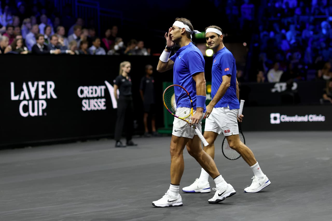 El tenista suizo dijo adiós al tenis tras disputar su último partido profesional en el marco de la Laver Cup 2022 en un día para la historia del deporte.