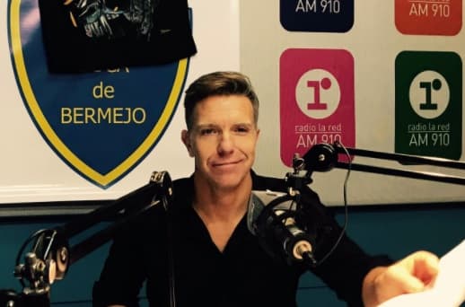 Alejandro Fantino, un influyente locutor de radio, comenzó a criticar al 'Pipa' y a la Liga MX aseverando que el fútbol mexicano era mediocre y poco competitivo.