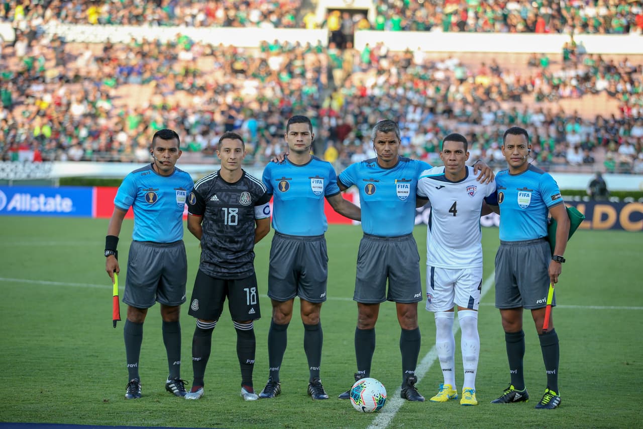 Andrés debutó en Copa Oro está consumando su cuarta participación en Copa Oro tras el debut en 2007, posteriormente jugó en 2011, 2015 y la actual edición 2019.