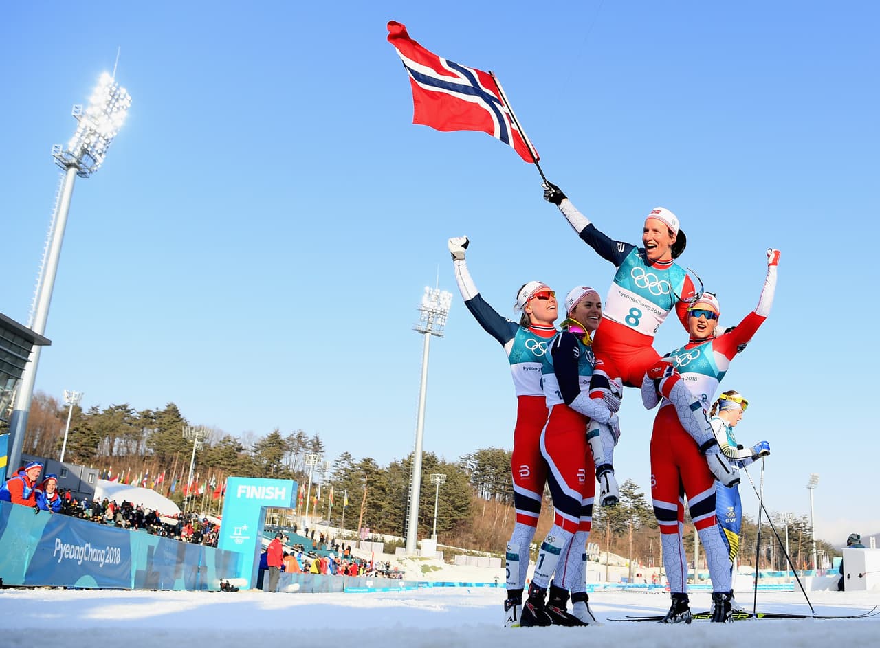 Una sola medalla en Corea la convertiría en la mujer más laureada en unos Juegos de invierno. Björgen acabó ganando cinco.