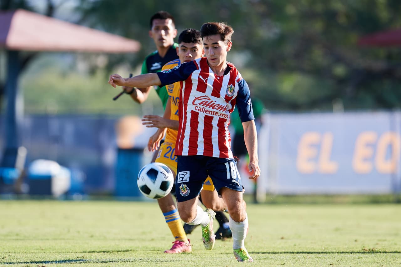 Chivas convoca a jugadores de su cantera para la Leagues Cup