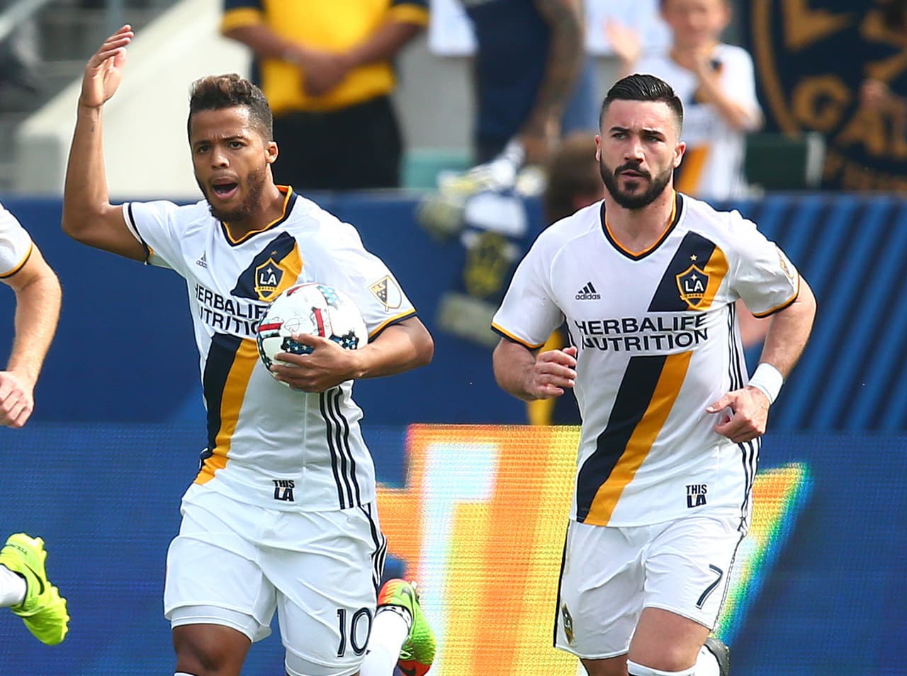 'Efecto Ibra': ¿Perderán influencia en LA Galaxy figuras como Gio dos Santos o Alessandrini?