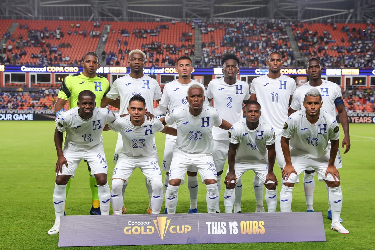 Honduras tiene casos de COVID horas antes de enfrentar a Panamá