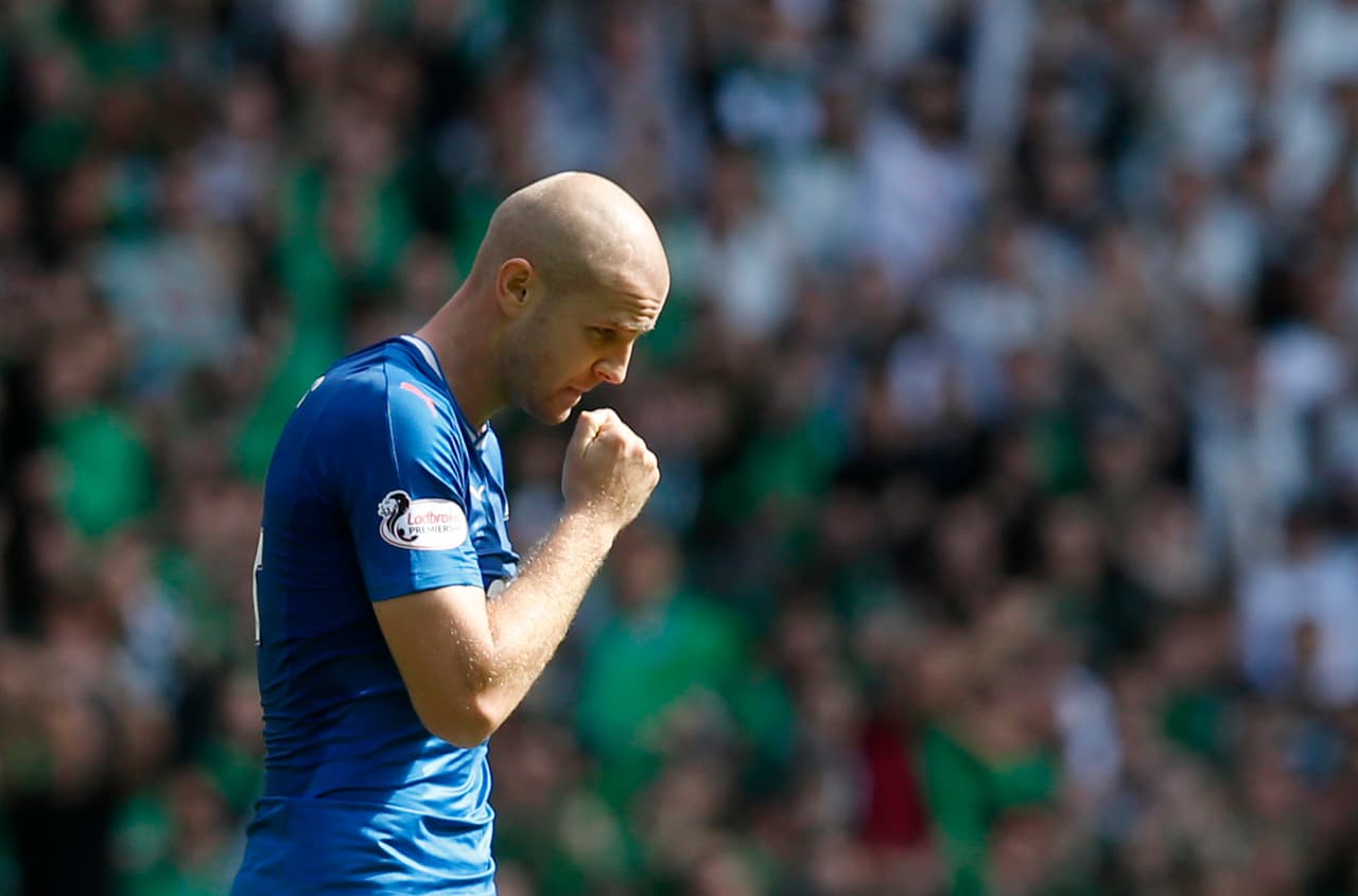 El defensor suizo Philippe Senderos -de 32 años- tuvo una extensa carrera en el fútbol de Europa. El central fue parte del Arsenal inglés durante siete temporadas y hoy es jugador de Houston Dynamo. (Reuters)