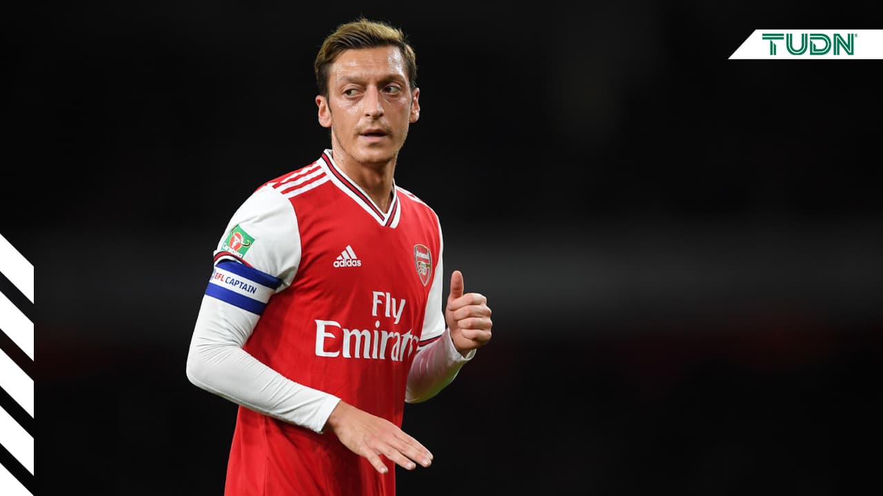 Mesut Ozil puede salir del Arsenal en enero.