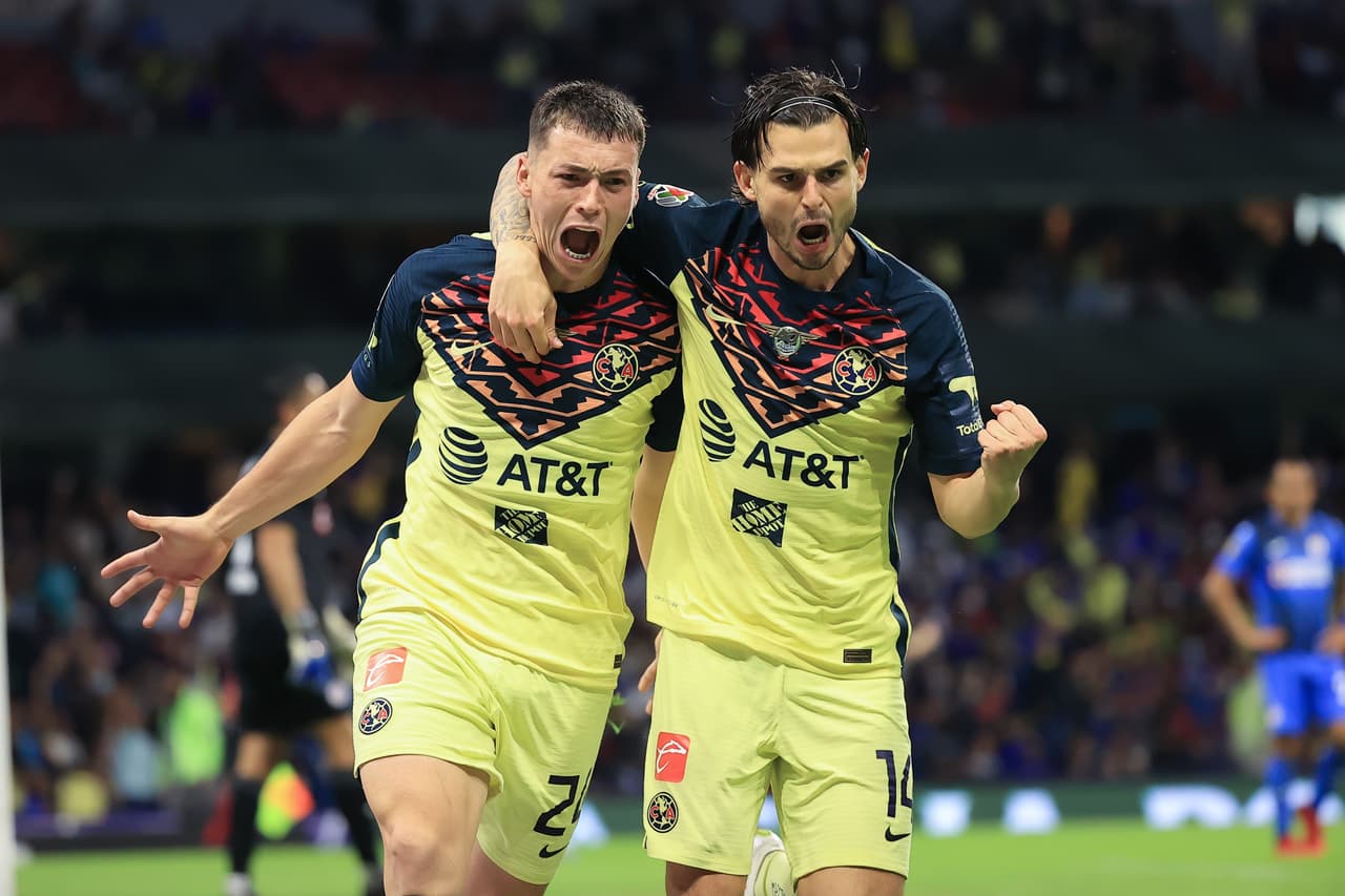 Cruz Azul y América vivieron un partido parejo en la cancha del Estadio Azteca donde las emociones no se hicieron esperar.