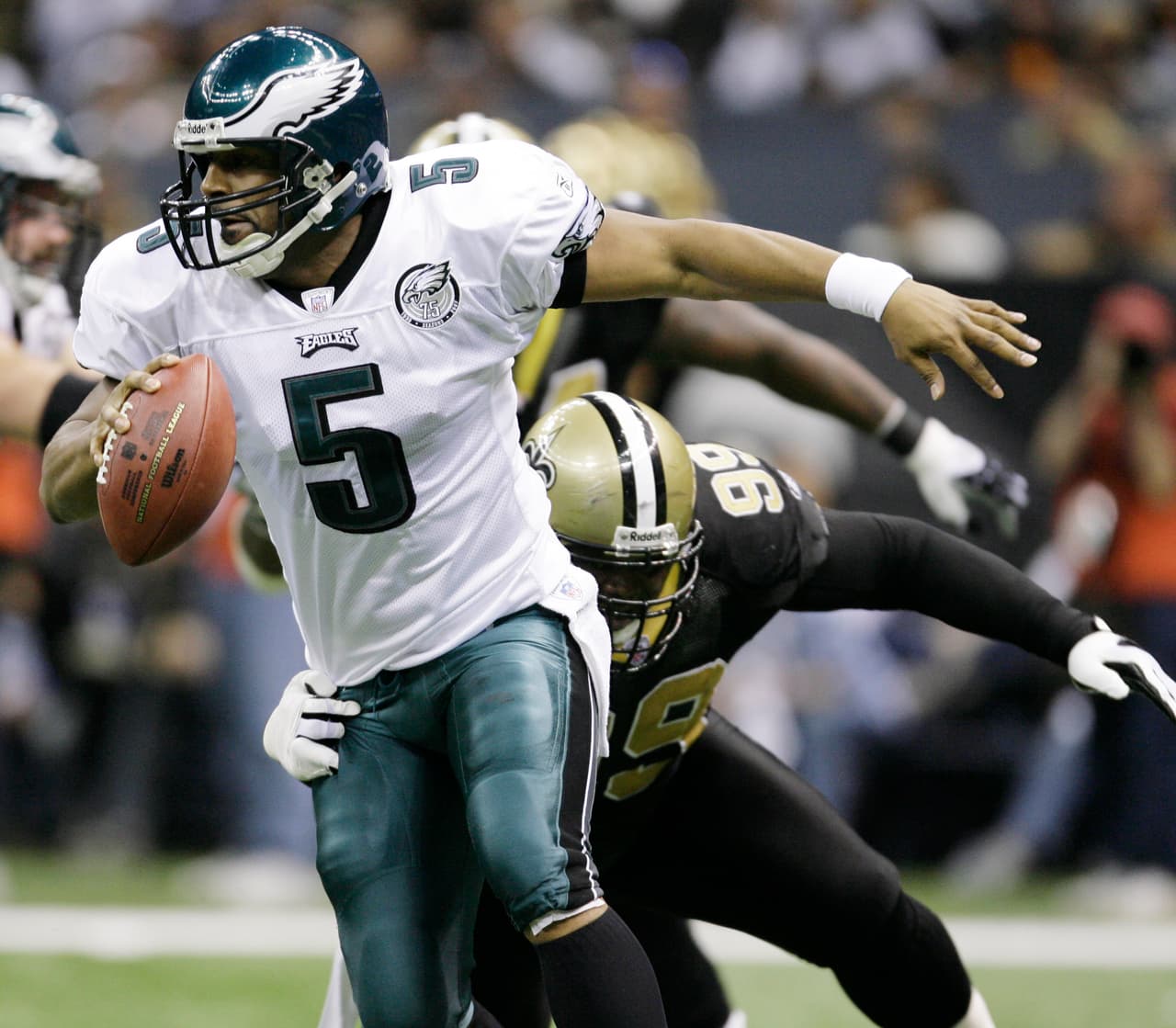 Donovan McNabb lideró a los Eagles a su más reciente victoria sobre los Saints en el Superdome con tres pases de touchdown el 23 de diciembre de 2007. El marcador final fue 38-23.