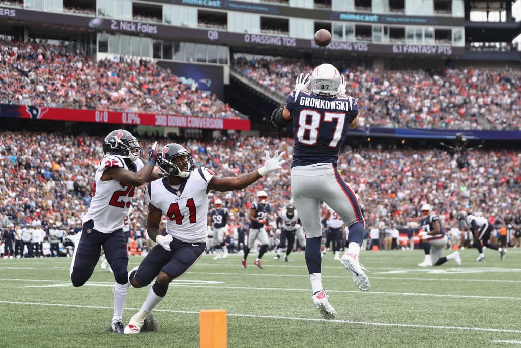 Sin embargo, los locales fueron capaces de irse arriba en el remate del primer cuarto por 7-3, con anotación de Rob Gronkowski.